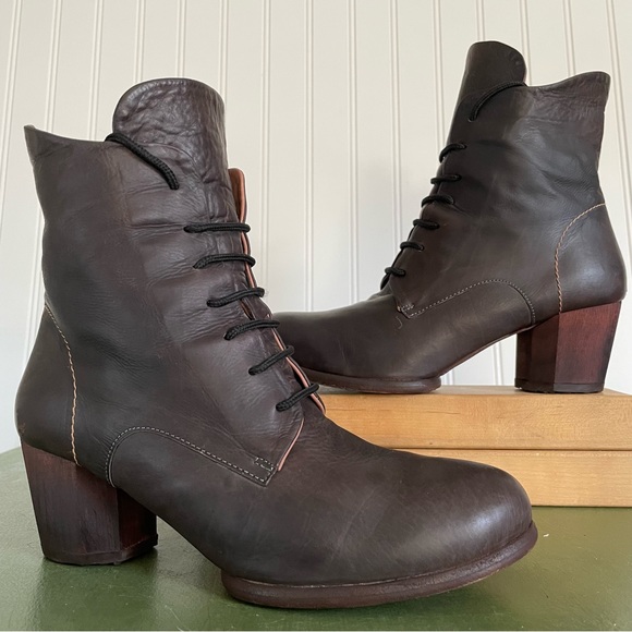 P. Monjo Argila Shoes - Pepe Monjo Argila Chunky Ankle Boots in Soft Charcoal Leather *Spain*